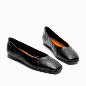 Flattered Nikki quilted flats